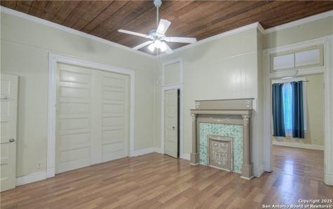 311 E Live Oak Street Seguin TX 78155