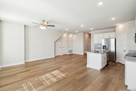 7224 Magnolia Creek San Antonio TX 78252