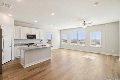 7224 Magnolia Creek San Antonio TX 78252