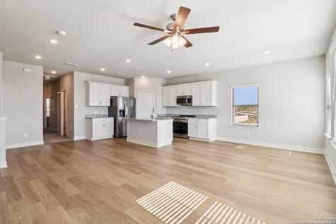 7224 Magnolia Creek San Antonio TX 78252