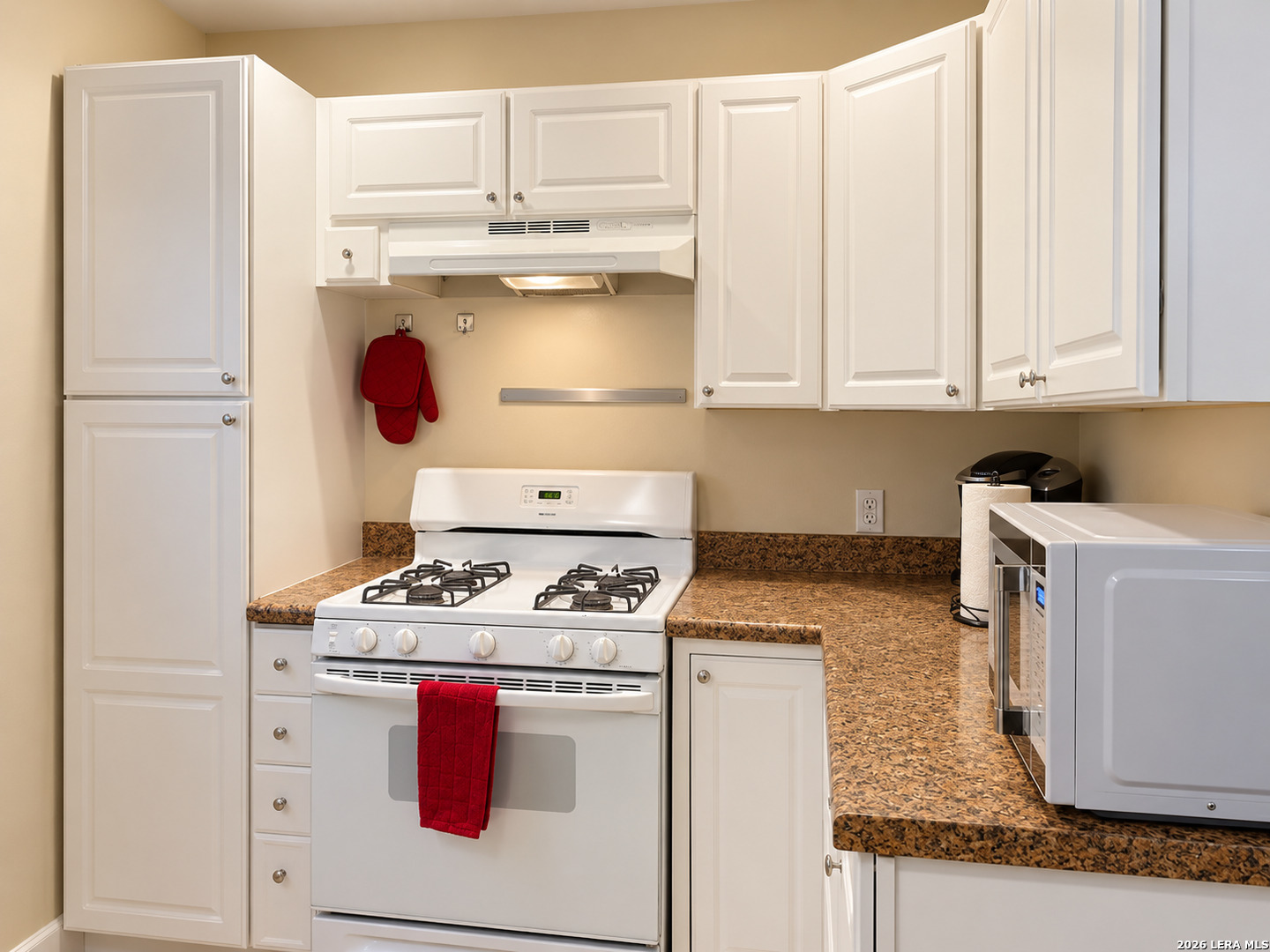 1448 W Summit Avenue San Antonio TX 78201