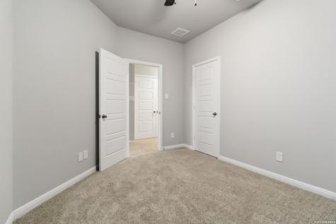 13338 Rowdy Cove San Antonio TX 78249