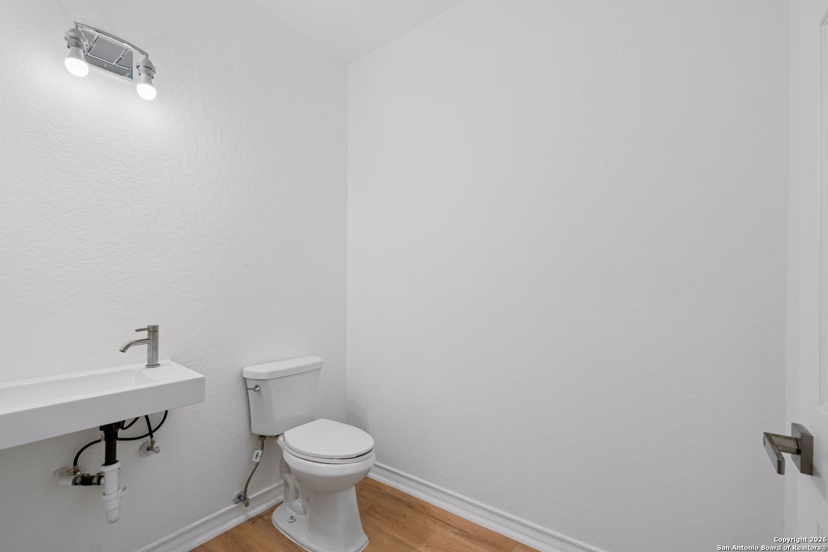 1303 Essex Street 201, 202 San Antonio TX 78210