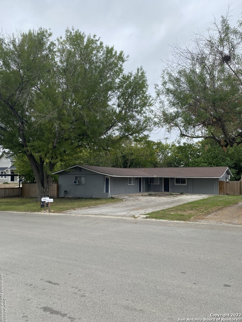 1009 Mission Drive New Braunfels TX 78130