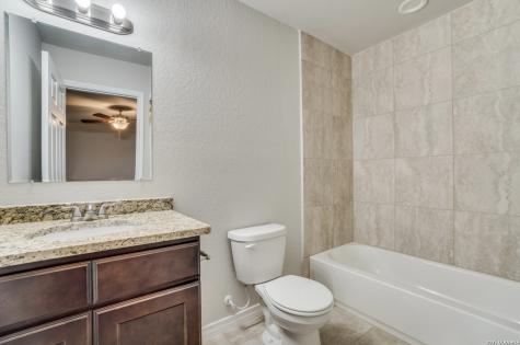 16910 Dancing Ava Selma TX 78154