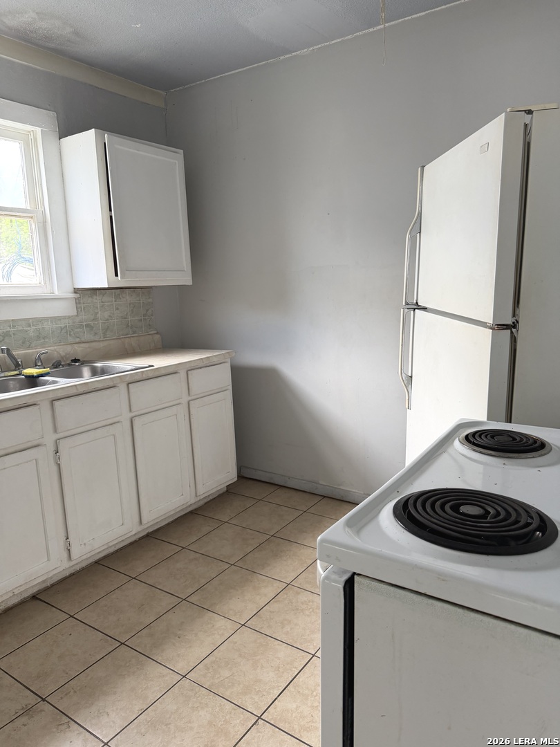 2826 Roselawn Road San Antonio TX 78226