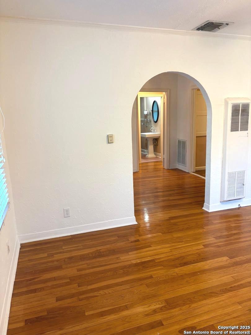 210 E Lullwood Avenue San Antonio TX 78212