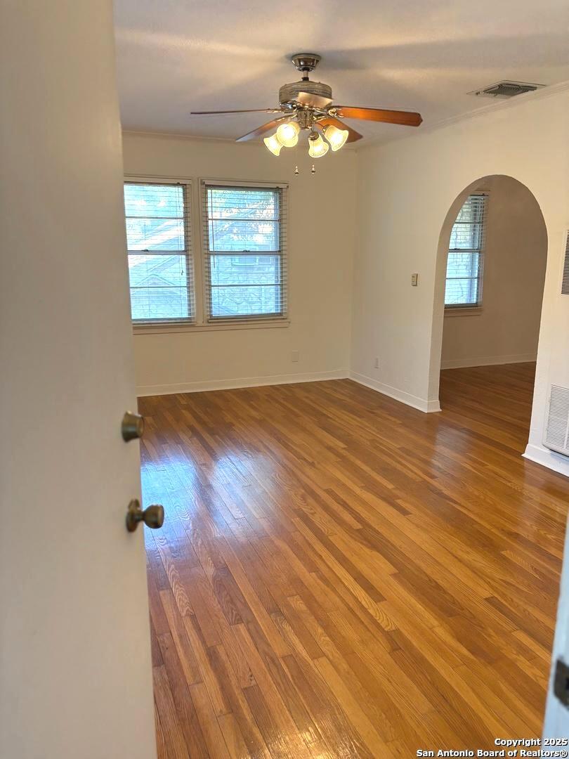 210 E Lullwood Avenue San Antonio TX 78212