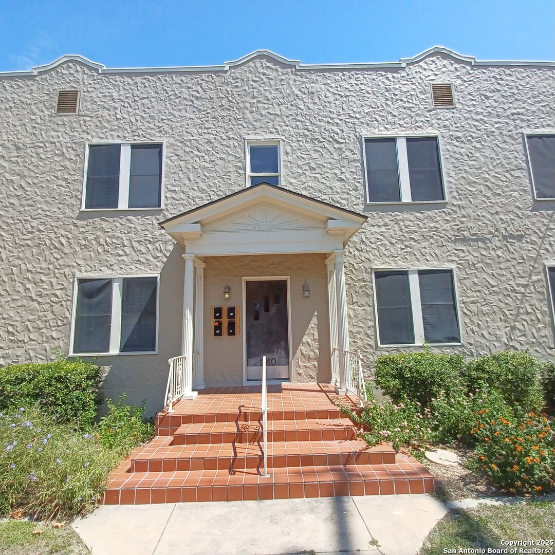 127 W Magnolia Avenue San Antonio TX 78212