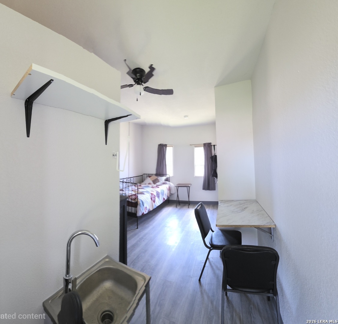 1211 Gladstone San Antonio TX 78225