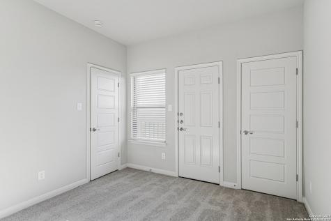 7131 Magnolia Creek San Antonio TX 78252