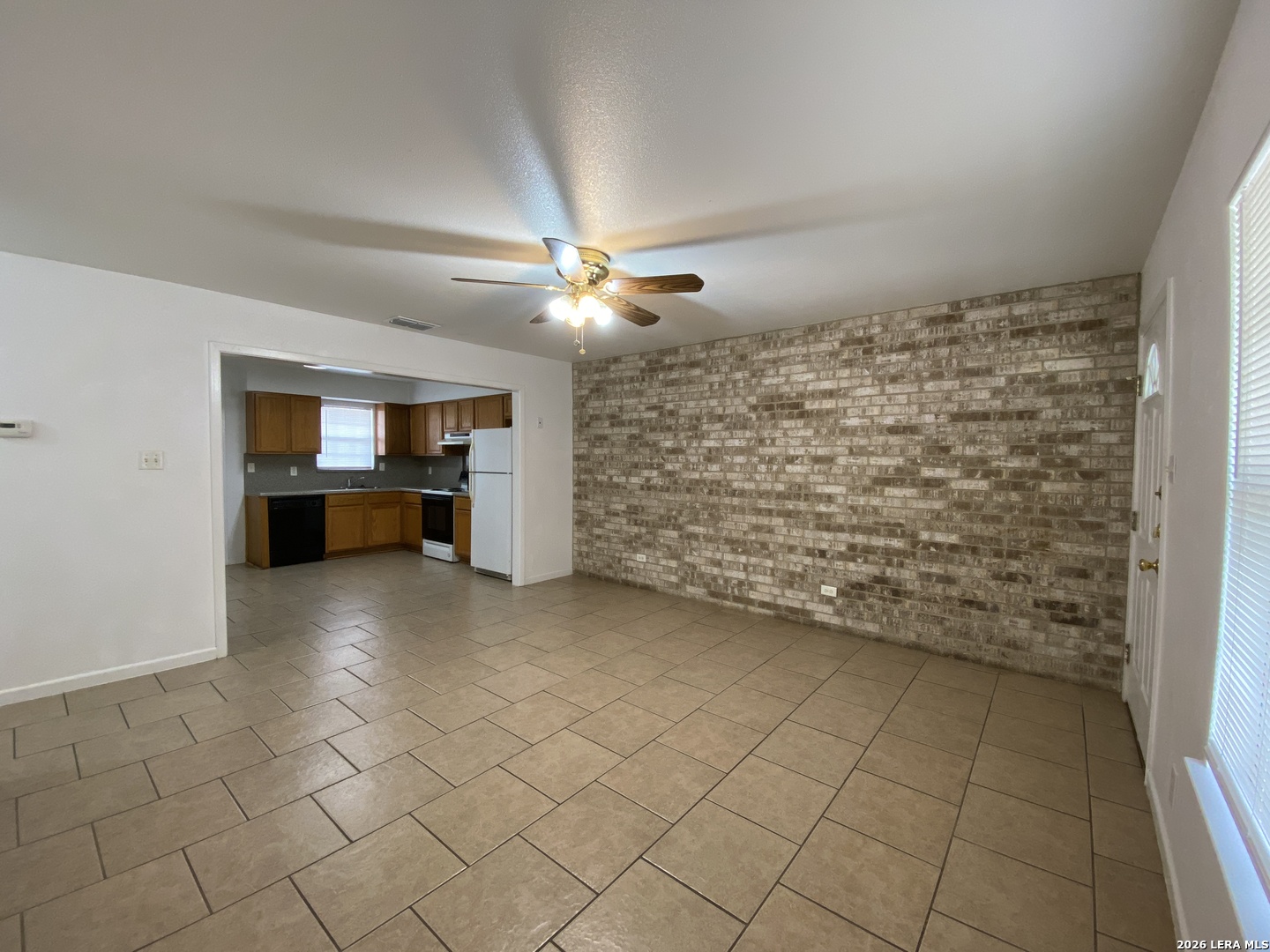 1207 & 1209 W Goodwin Street Pleasanton TX 78064