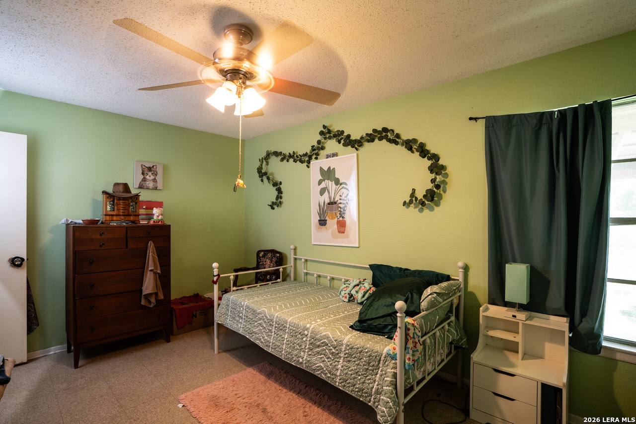 300/302 Koch Schertz TX 78154