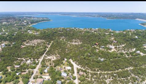 1103 Rockmoor Canyon Lake TX 78133