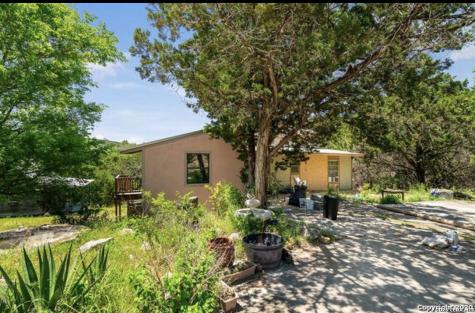 1103 Rockmoor Canyon Lake TX 78133