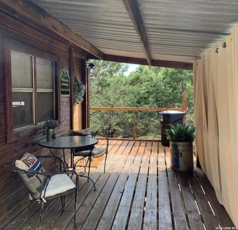 1103 Rockmoor Canyon Lake TX 78133
