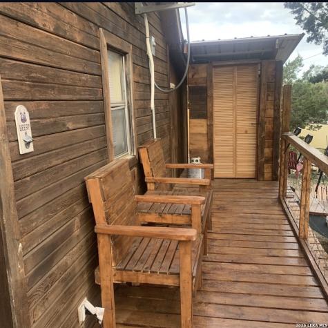 1103 Rockmoor Canyon Lake TX 78133