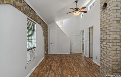 1103 Rockmoor Canyon Lake TX 78133