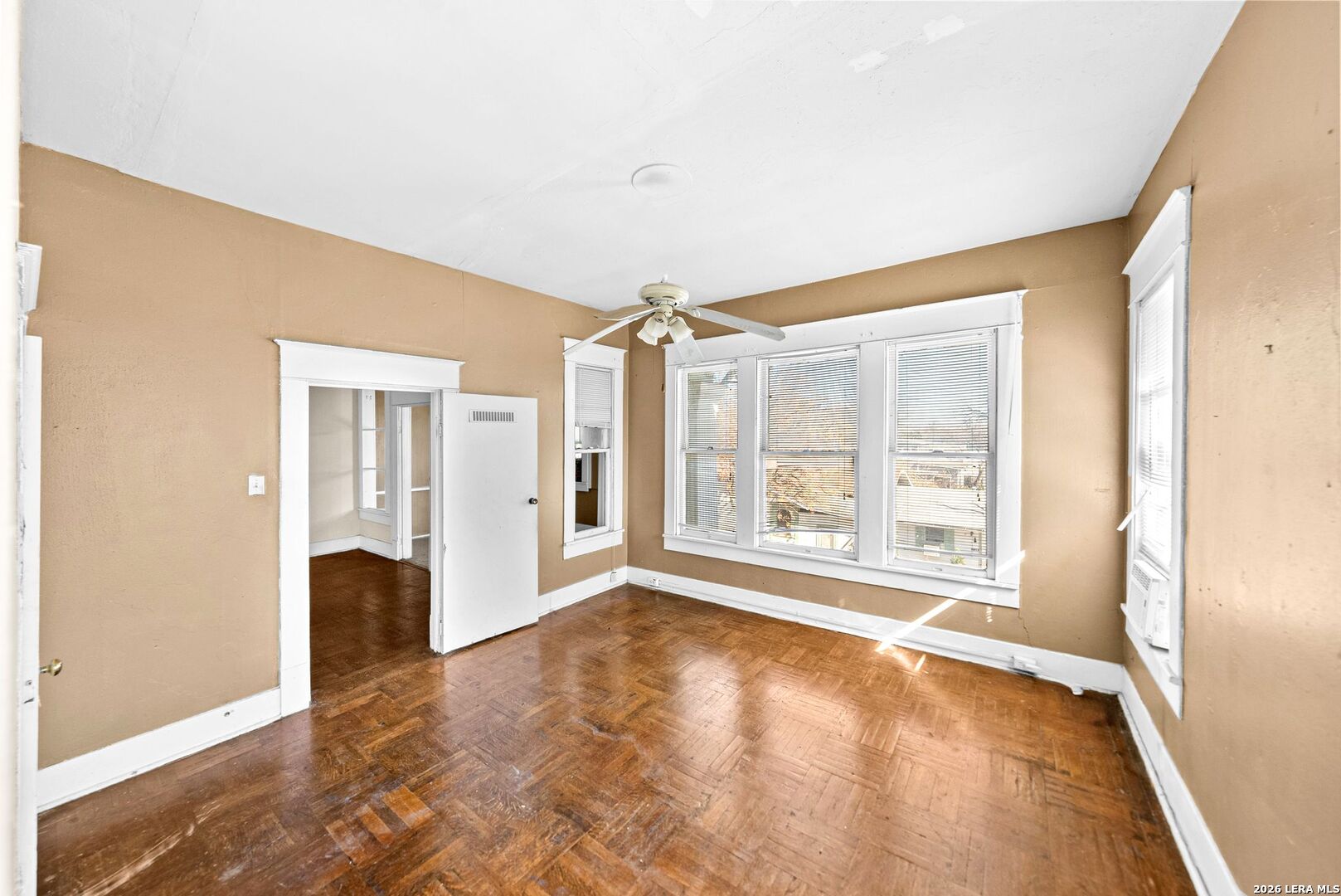 124 E Ashby Place San Antonio TX 78212