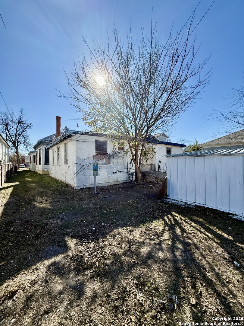 325 E Locust San Antonio TX 78212