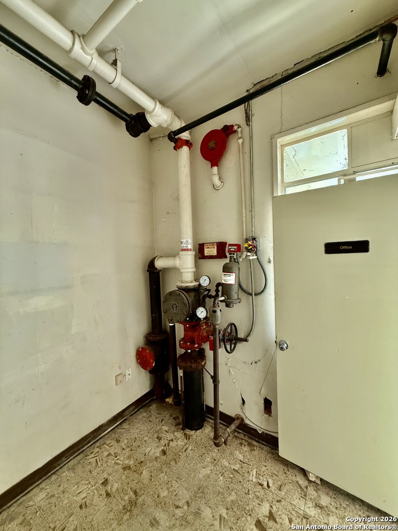 325 E Locust San Antonio TX 78212