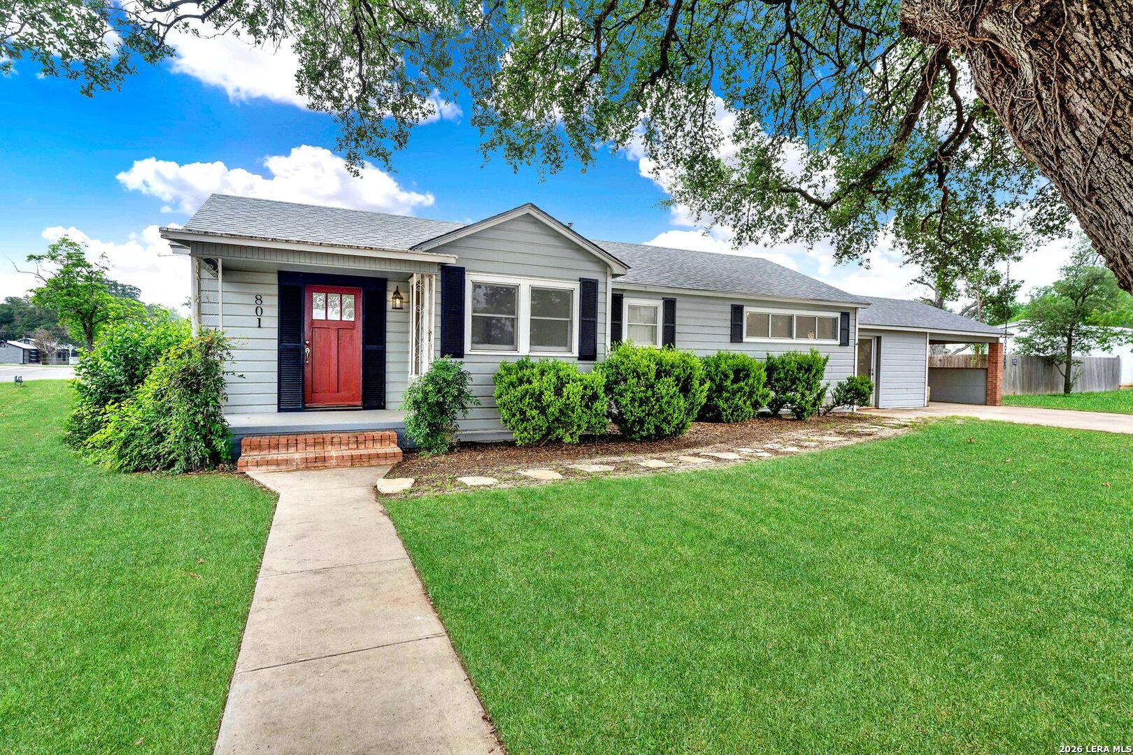 801 26th Street Hondo TX 78861