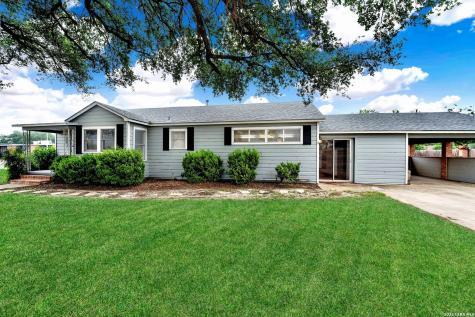 801 26th Street Hondo TX 78861