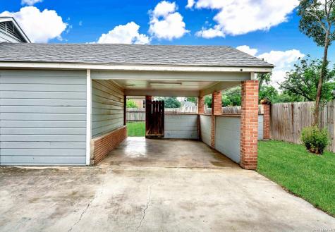 801 26th Street Hondo TX 78861