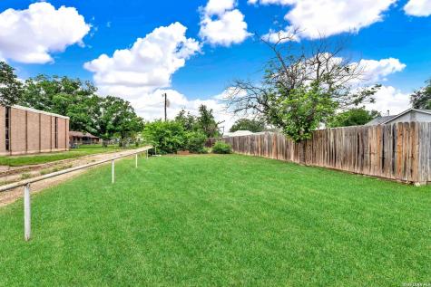 801 26th Street Hondo TX 78861