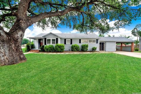 801 26th Street Hondo TX 78861