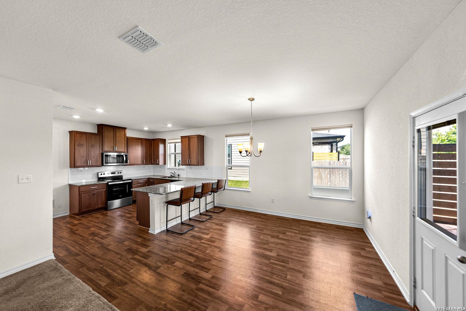 4873 Park Glen Marion TX 78124
