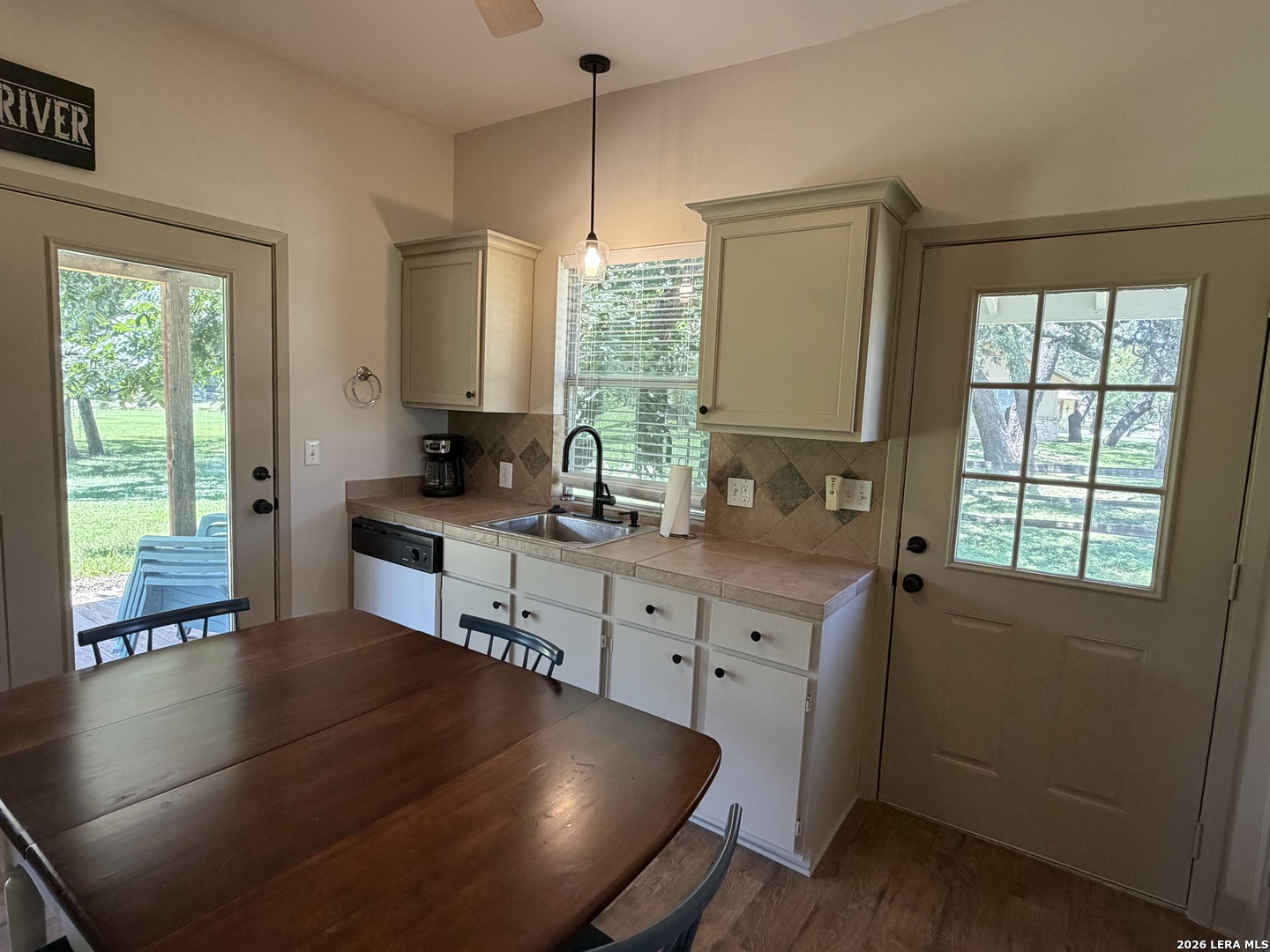174 River Haven Road Utopia TX 78884