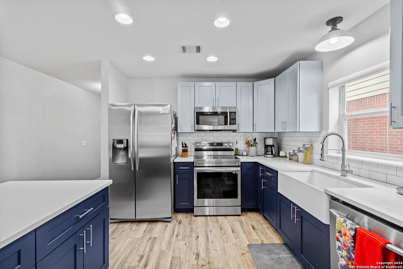 3430 Blue Topaz San Antonio TX 78245