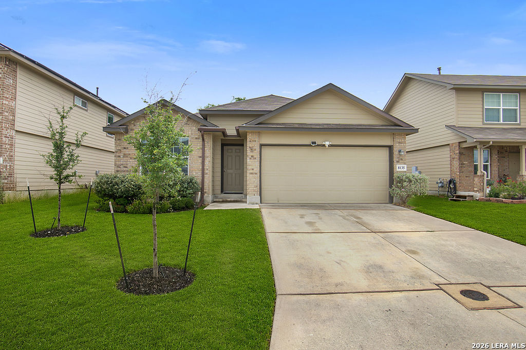 8135 Falcon Meadow Converse TX 78109