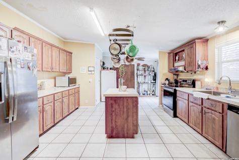 2627 Ray Lieck San Antonio TX 78253
