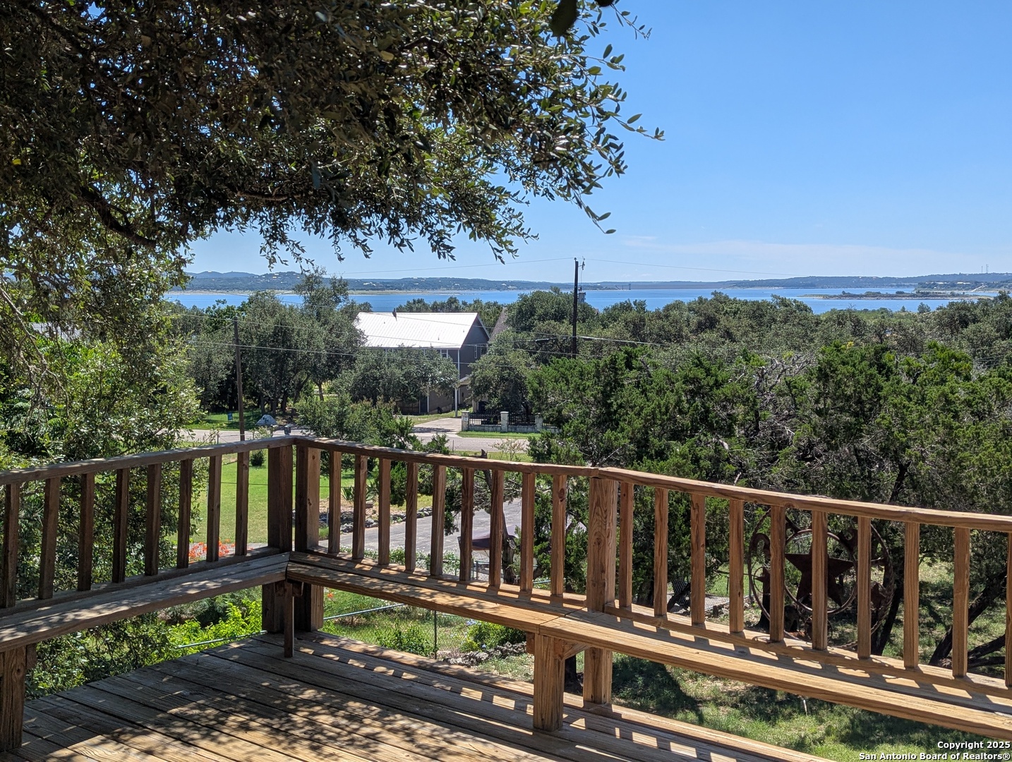 809 Lakebreeze Drive Canyon Lake TX 78133