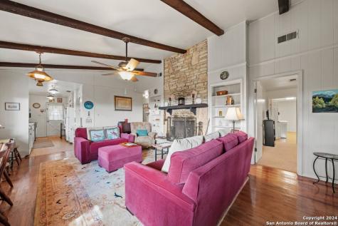 809 Lakebreeze Drive Canyon Lake TX 78133