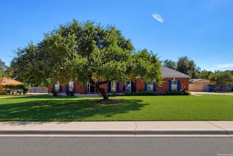 120 Merry Trail Hollywood Park TX 78232