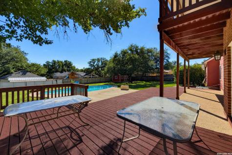 120 Merry Trail Hollywood Park TX 78232