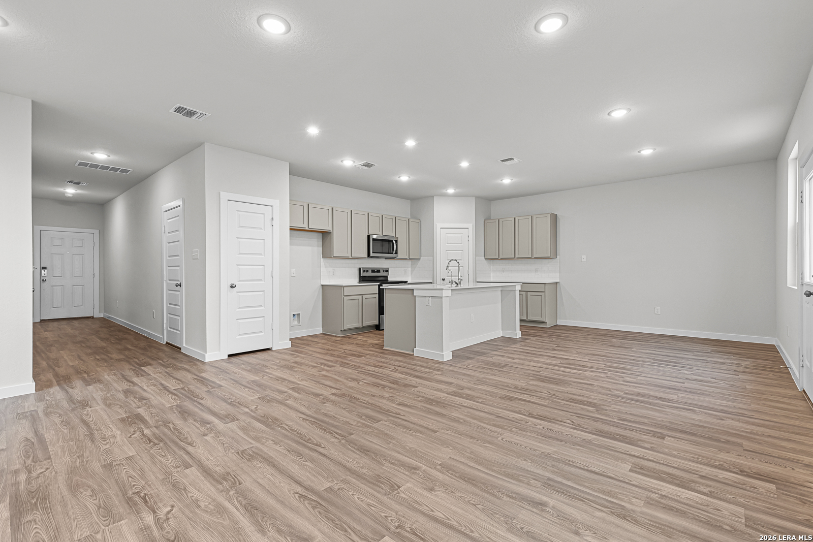 9970 Chavaneaux Landing San Antonio TX 78221