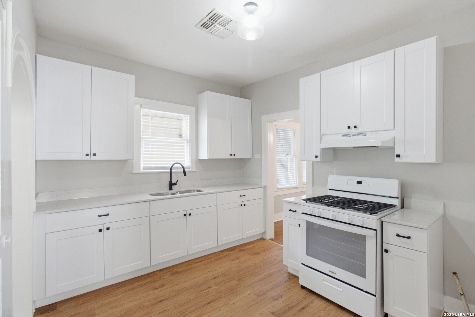 1130 Schley San Antonio TX 78210