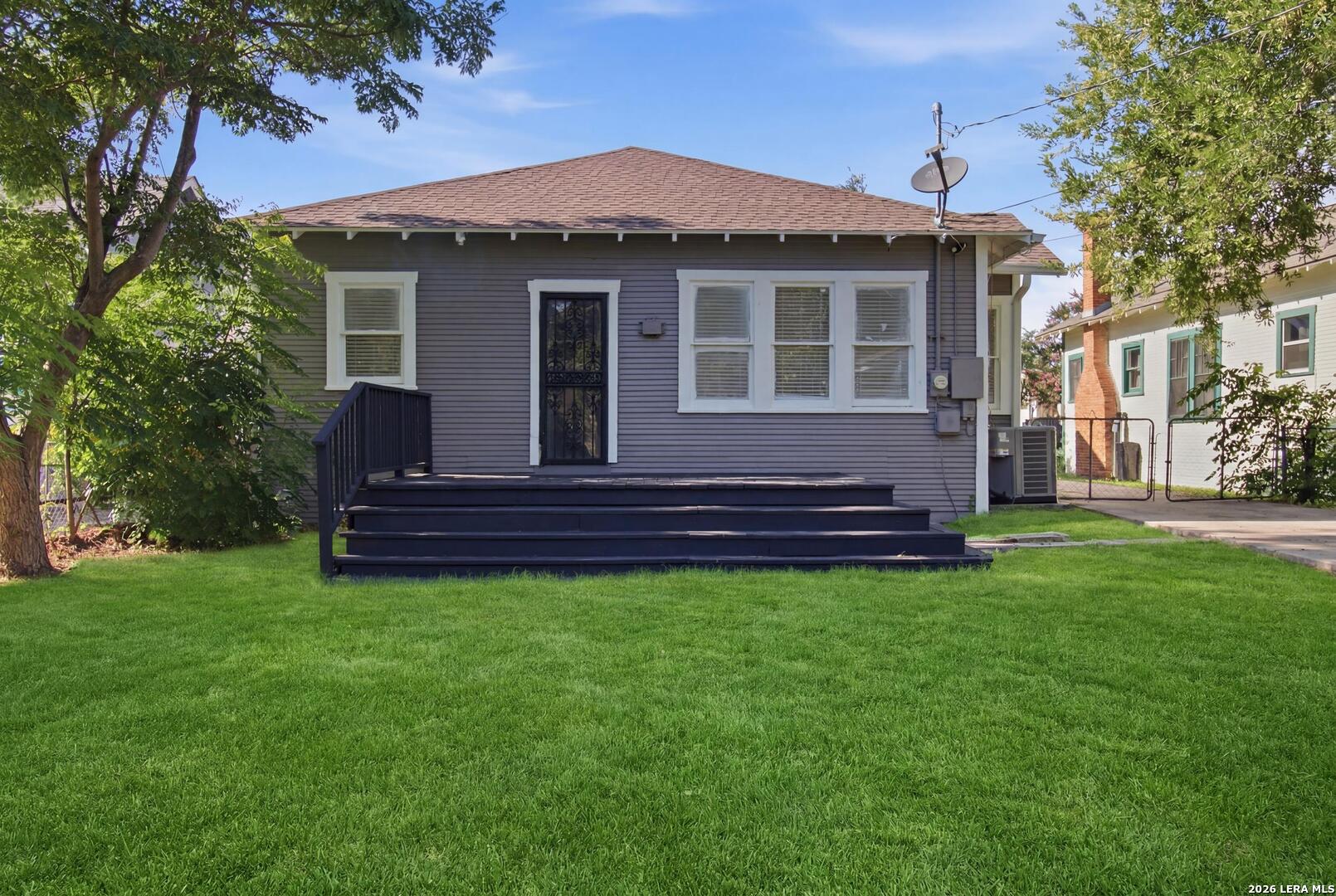 1130 Schley San Antonio TX 78210