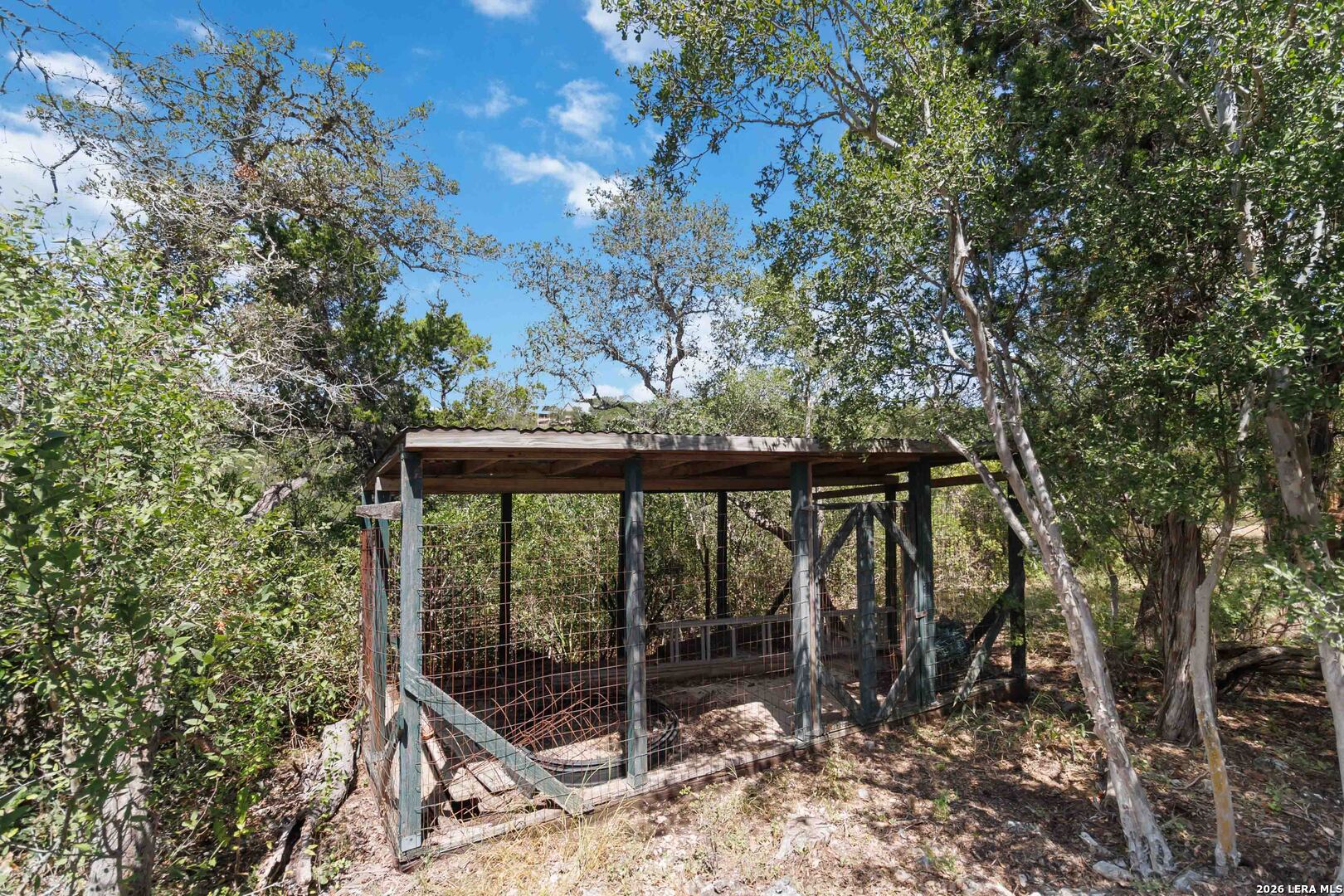 410 County Road 2748 Mico TX 78056