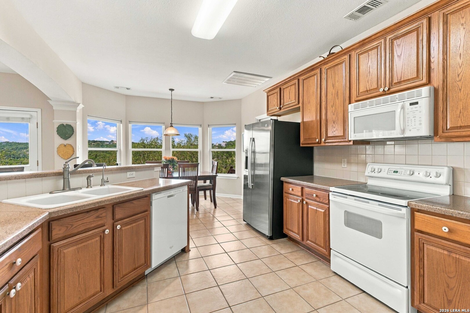 410 County Road 2748 Mico TX 78056