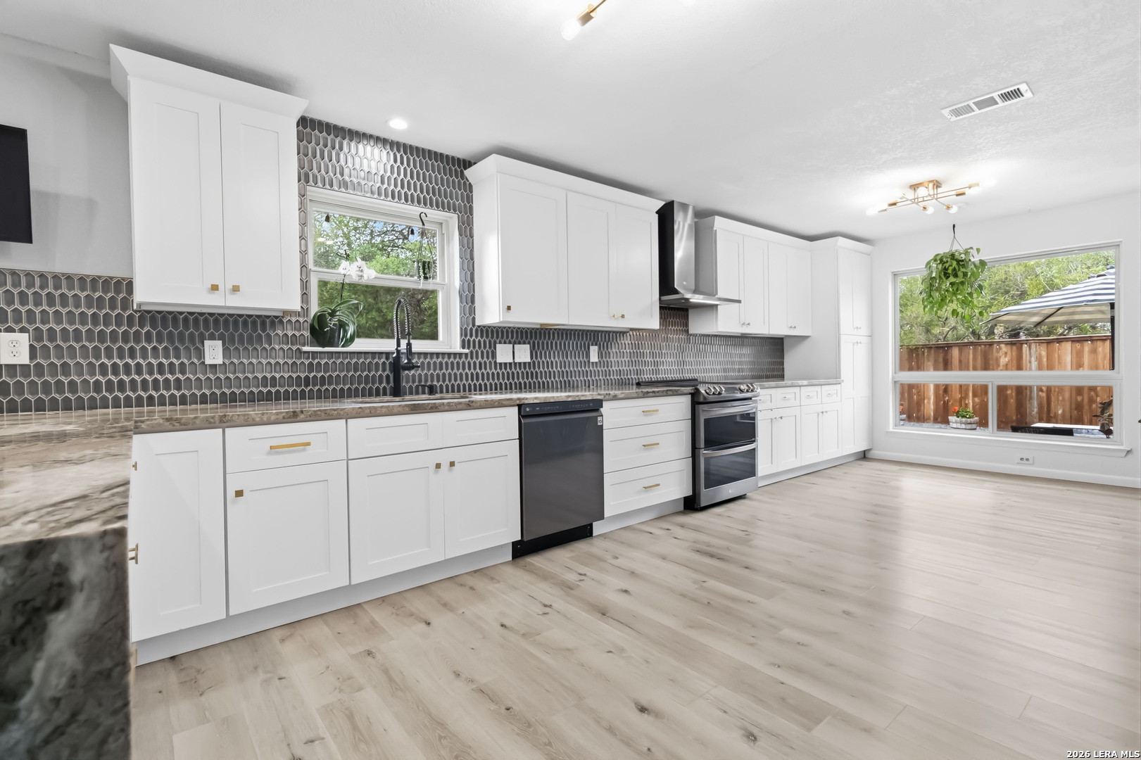 2419 Rockaway San Antonio TX 78232