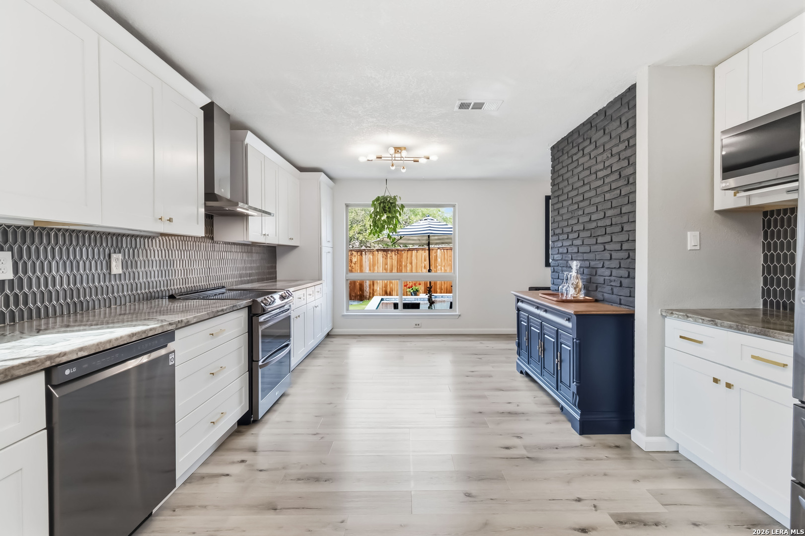 2419 Rockaway San Antonio TX 78232