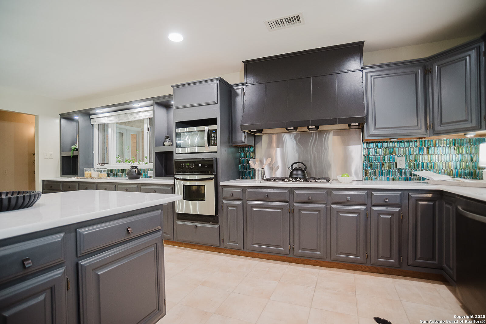 3812 Greenridge Schertz TX 78108