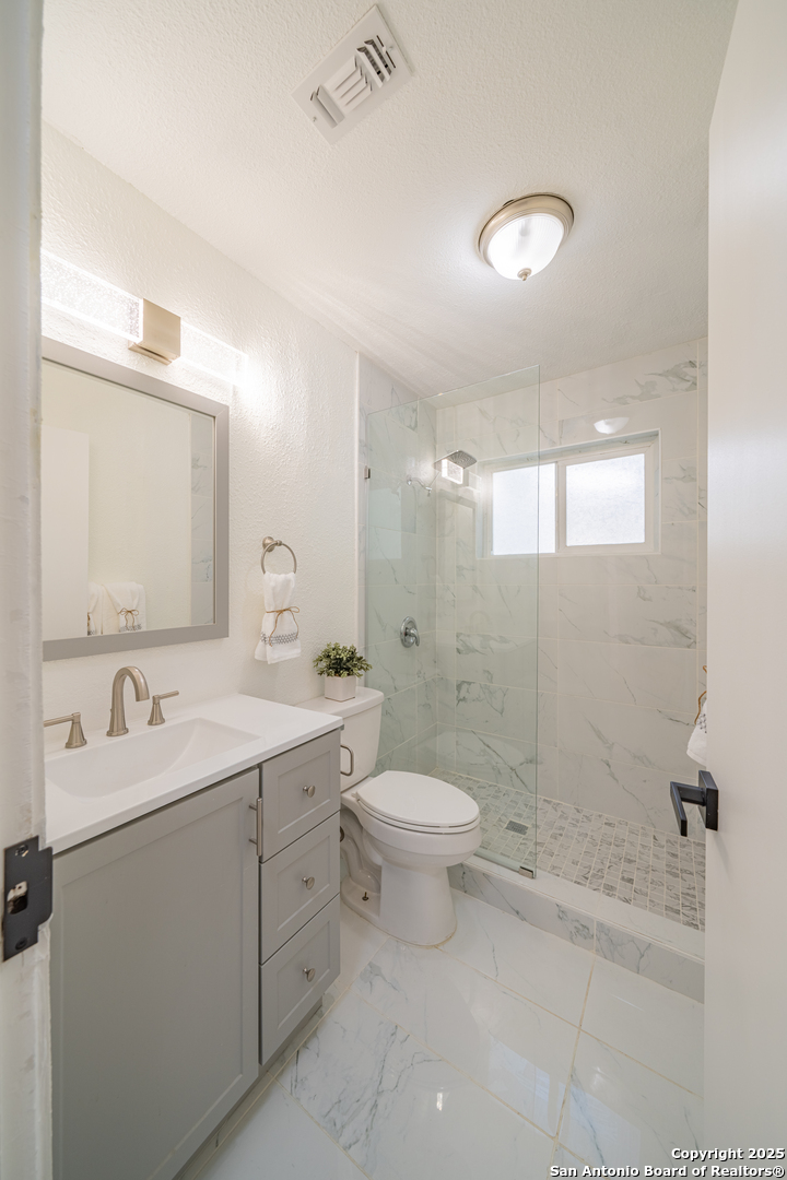 1207 W Gerald A San Antonio TX 78211