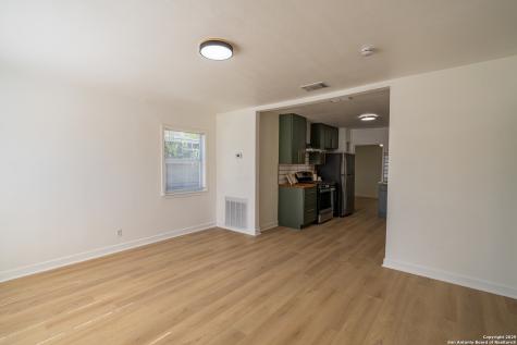 1207 W Gerald A San Antonio TX 78211