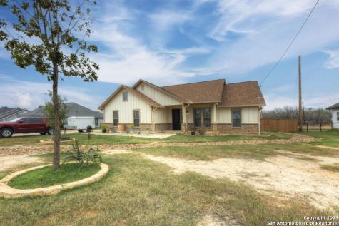 7415 Maverick Heights Somerset TX 78069